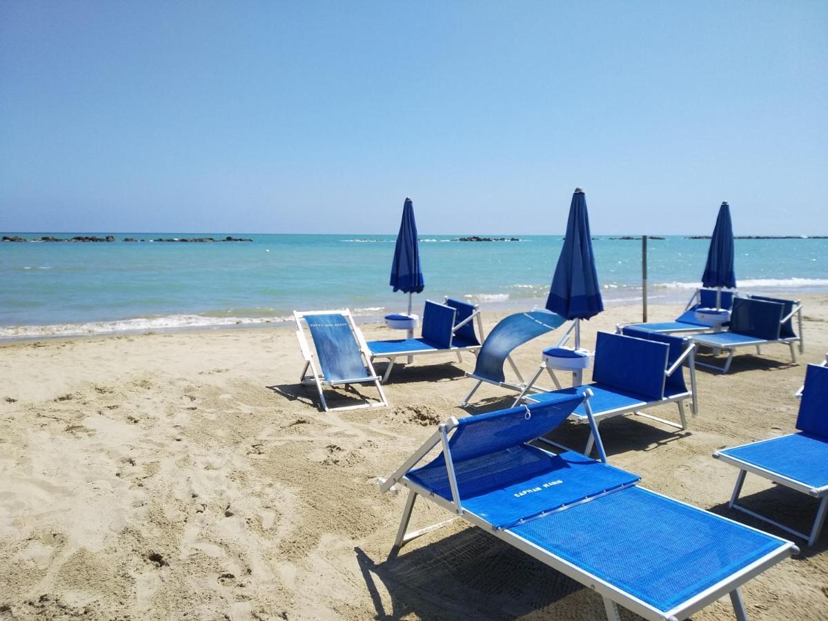 Casa Giardino Apartment San Benedetto del Tronto Bagian luar foto