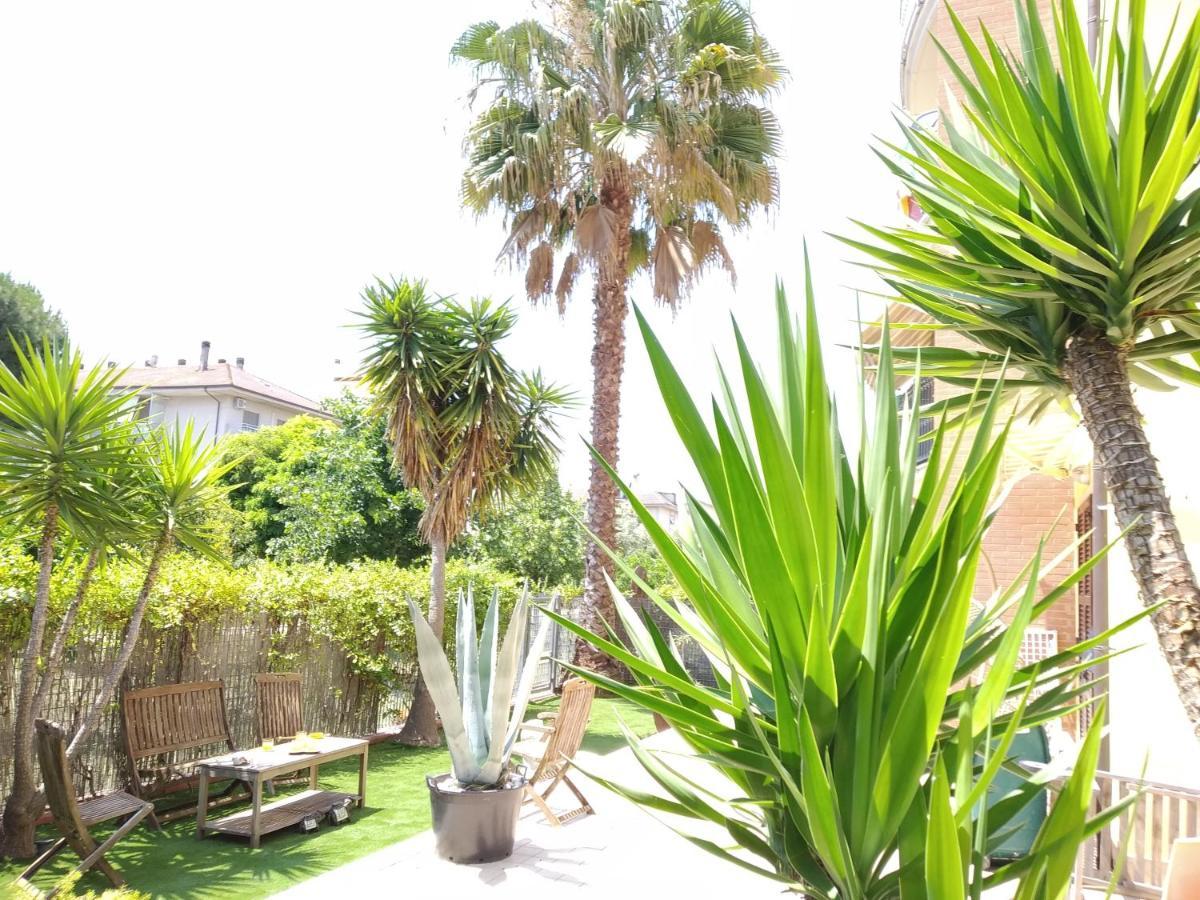Casa Giardino Apartment San Benedetto del Tronto Bagian luar foto